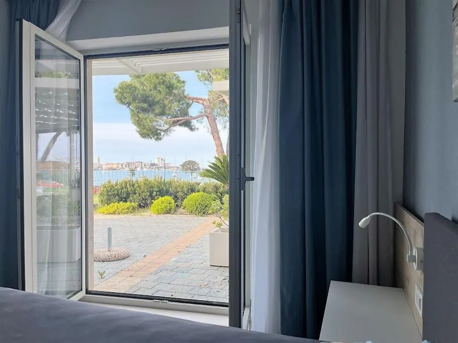 Superior Seaview Apt. With Pool Umag Chorwacja