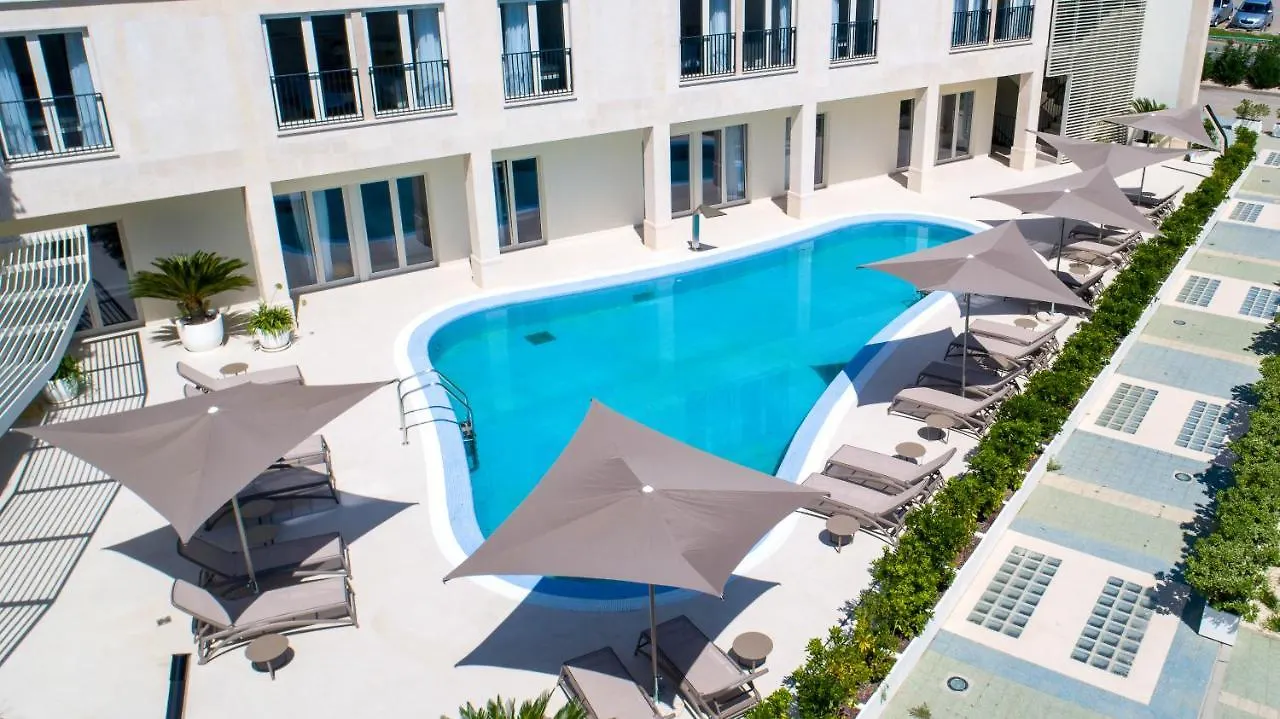 Superior Seaview Apt. With Pool Umag Apartament