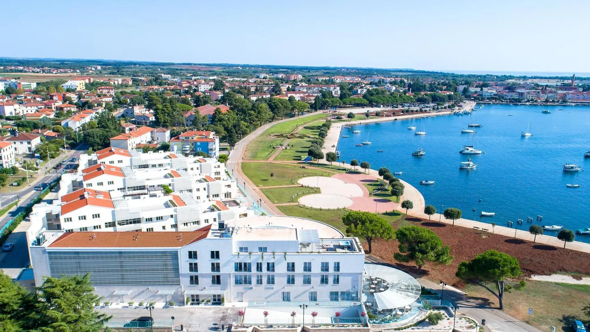 Superior Seaview Apt. With Pool Umag 0*,
